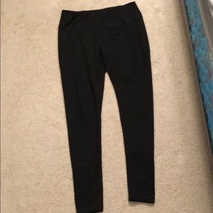 Black mesh athletic leggings